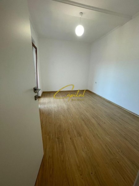 Tirane, jepet me qera zyre Kati 5, 125 m² 600 € (RRUGA IRFAN TOMINI)