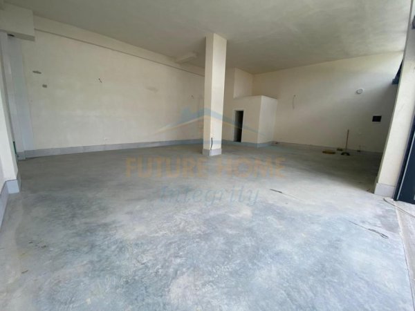 Tirane, jepet me qera apartament 1+1 Kati 2, 60 m² 400 € (Fresku)