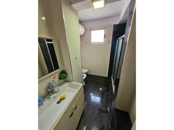 Tirane, shitet apartament 2+1 Kati 5, 91 m² 120.000 € (Rruga Sotir Gaci)