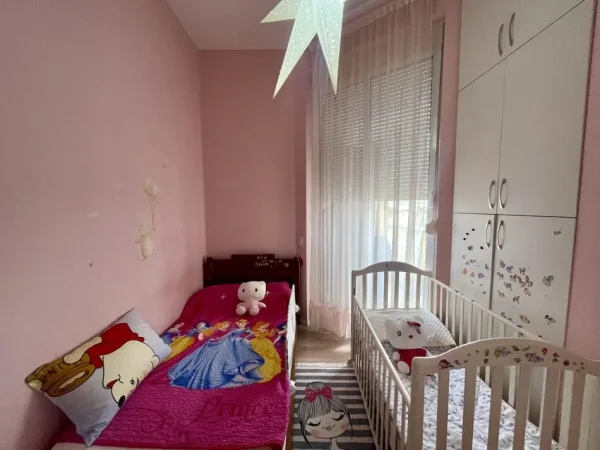 Tirane, shes apartament 3+1+Ballkon Kati 11, 127 m² 238.000 € (Rruga Ndre Mjeda)