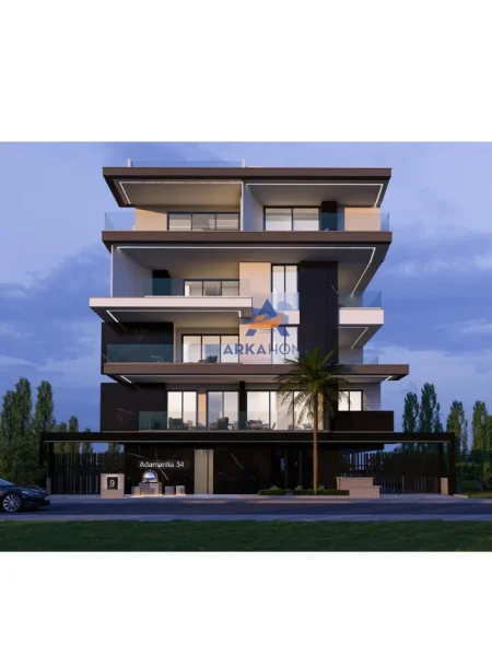 Shqiperi, shitet hotel Kati 5, 3.000 m² (ISH STACIONI I TIRANES SE RE)