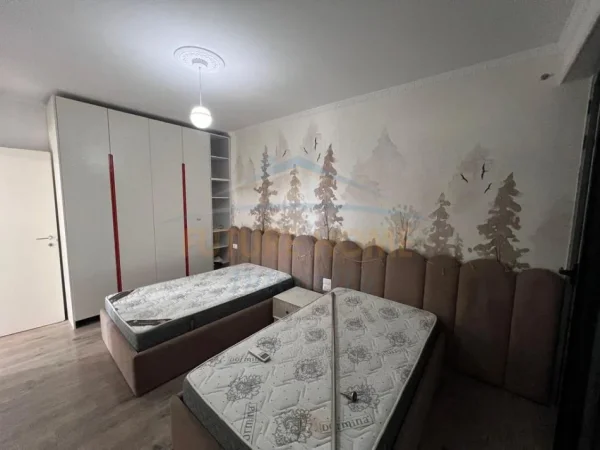 Tirane, jepet me qera apartament 2+1 Kati 6, 110 m² 700 € (Don Bosko)