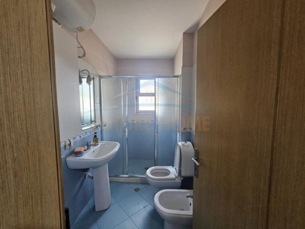 Tirane, shitet apartament duplex Dublex Kati 5, 112 m² 160.000 € (Ish Tregu Elektrik)