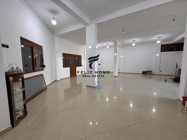 Tirane, jepet me qera ambjent biznesi Kati 0, 110 m² 800 € (FARKE)