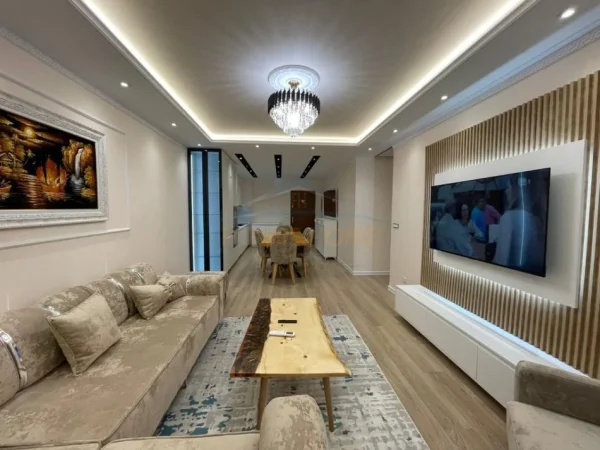 Tirane, jepet me qera apartament 2+1 Kati 3, 120 m² 1.200 € (liqeni i that)