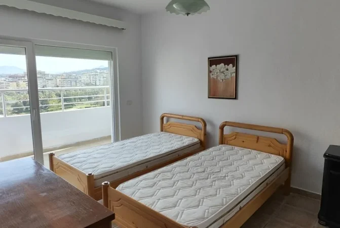 Tirane, jepet me qera apartament 1+1 Kati 7, 76 m² 500 € (Rruga Tish Dahia)