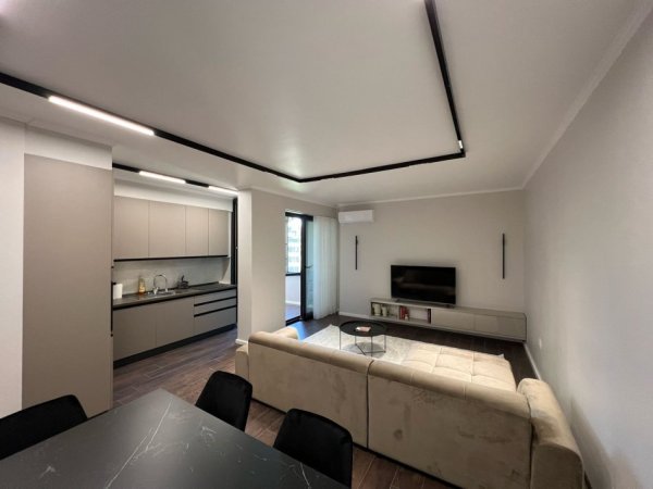 Tirane, jepet me qera apartament 1+1 Kati 9, 75 m² 800 € (Rruga Elbasanit)