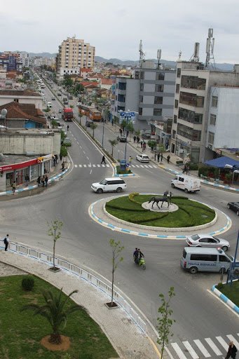 Tirane, jepet me qera apartament 1+1 Kati 5, 72 m² 370 € (Kamëz)