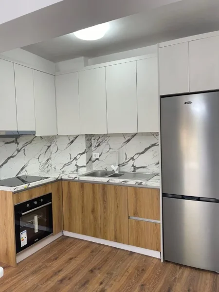 Tirane, jepet me qera apartament 1+1+Ballkon+ Post Parkimi, Kati 2, 91 m² 600 € (Rezidenca Kodra e Diellit 2)
