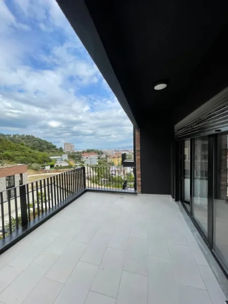 Tirane, jepet me qera apartament 1+1+Ballkon+ Post Parkimi, Kati 2, 91 m² 600 € (Rezidenca Kodra e Diellit 2)