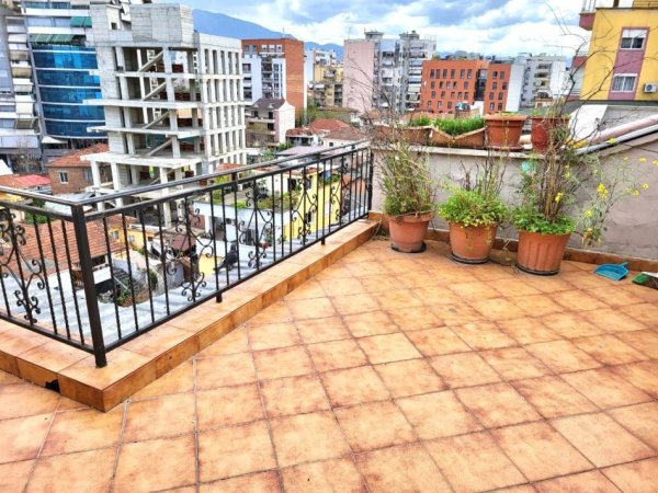 Me Qera: 2+1+Verande 📍Selvia (590€/Muaj) me Verande