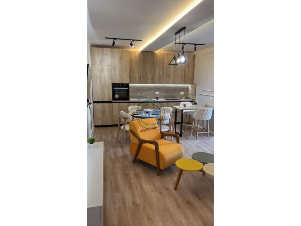 Durres, shitet apartament 3+1 Kati 6, 116 m² 163.000 € 