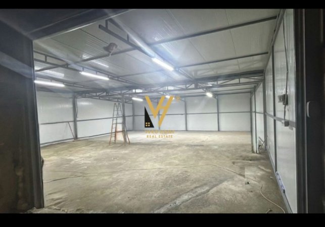 Tirane, jepet me qera magazine Kati 0, 160 m² 800 € (SAUK I VJETER)