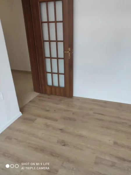 Tirane, shitet 2+1 Kati 4, 70 m² 100.000 € (ALLIAS)