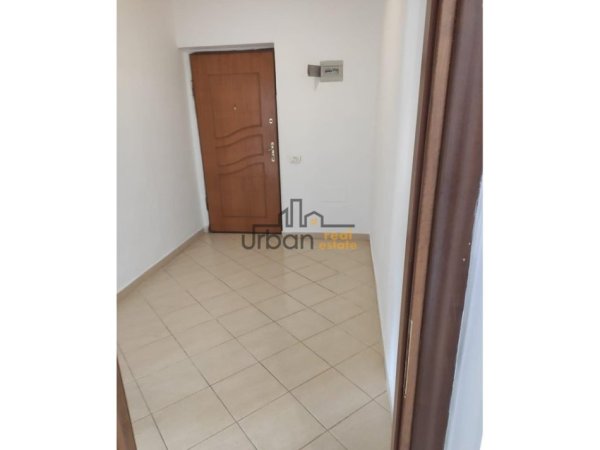 Tirane, shitet apartament 1+1+Ballkon Kati 4, 62 m² 95.000 € (Prane Shkolles Bajram Curri)