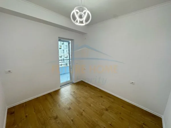 Tirane, shitet apartament 1+1 Kati 4, 60 m² 93.000 € (Unaza e Re)