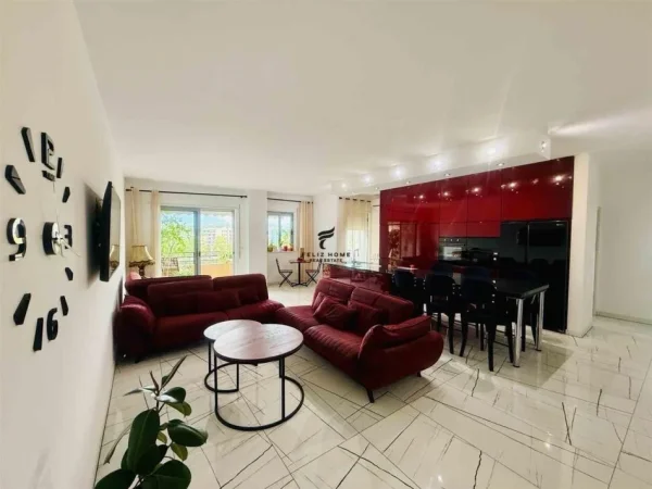 Tirane, jepet me qera apartament 2+1+Ballkon Kati 4, 130 m² 1.300 € (LIQENI I THATE)