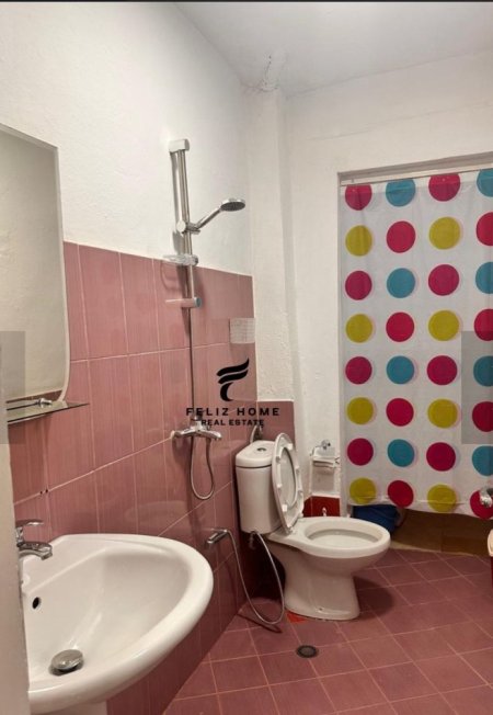 Tirane, jepet me qera apartament 1+1+Ballkon Kati 2, 50 m² 550 € (MYSLYM SHYRI)