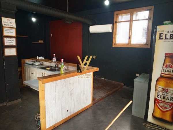 Tirane, jepet me qera bar-kafe Kati 0, 100 m² 900 € (KOMUNA E PARISIT)