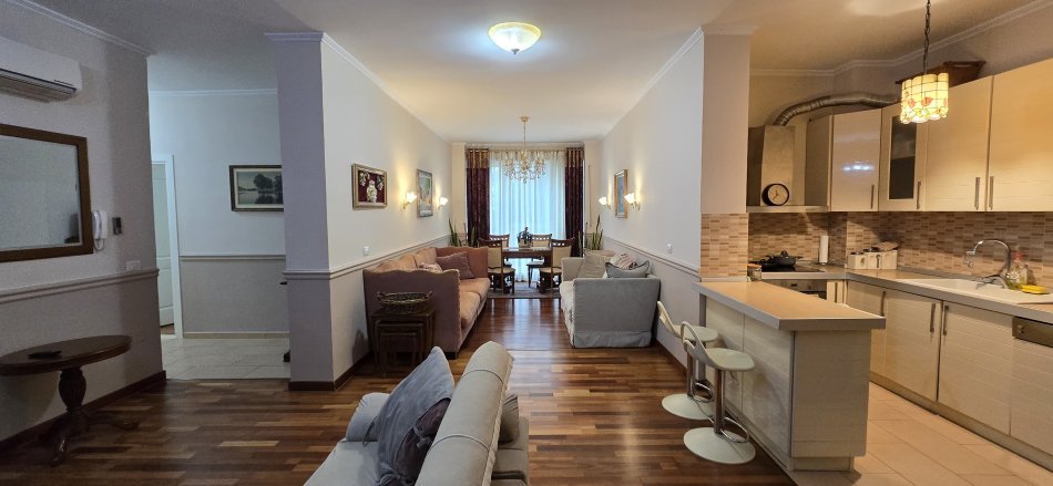 Apartament 2+1+Garazh pranë Kopshtit Zoologjik per vetem 1000 euro/muaj