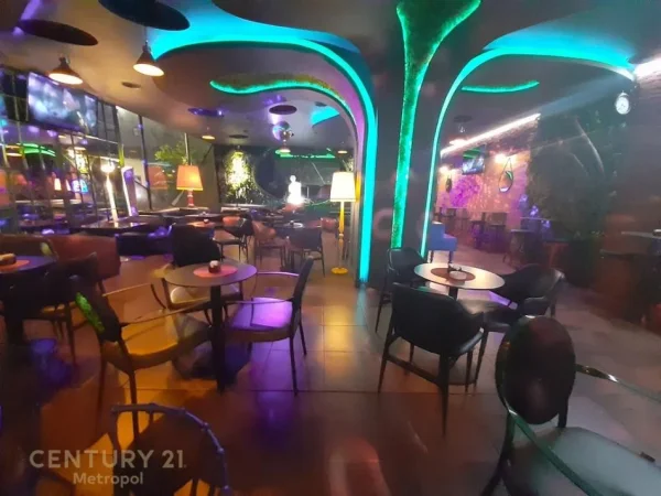 Tirane, shitet ambjent biznesi Kati 0, 1.200 m² (Rruga Aleksandri i Madh)