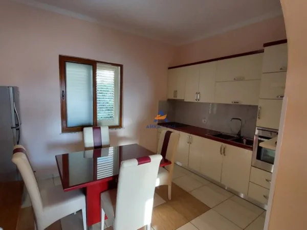 Tirane, shitet Vile 3+1+Aneks+Ballkon Kati 3, 169 m² 270.000 € (DALIP TOPI)