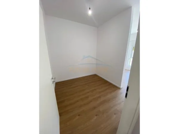 Tirane, shitet apartament 2+1 Kati 6, 87 m² 140.000 € (Rruga Kont Leopold Bertold)