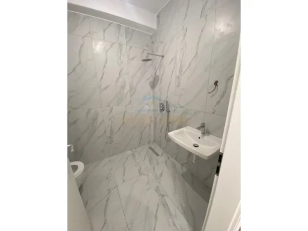 Tirane, shitet apartament 2+1 Kati 6, 87 m² 140.000 € (Rruga Kont Leopold Bertold)