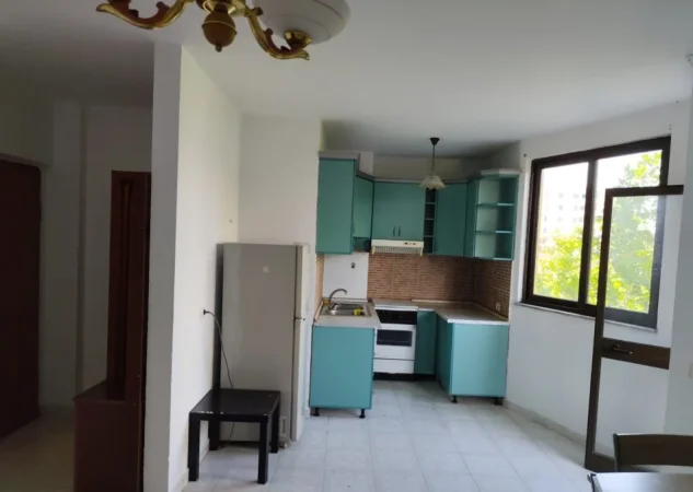Tirane, shitet apartament 1+1+Ballkon Kati 2, 63 m² 109.000 € (Fusha Aviacionit)