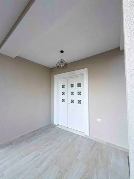 Tirane, jepet me qera Vile 2 Katshe , 300 m² 1.100 € (Vilat Gjermane, Tirane)