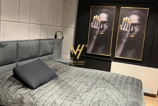 Tirane, jepet me qera apartament 3+1+Ballkon Kati 4, 320 m² 1.900 € (RRUGA PETI)