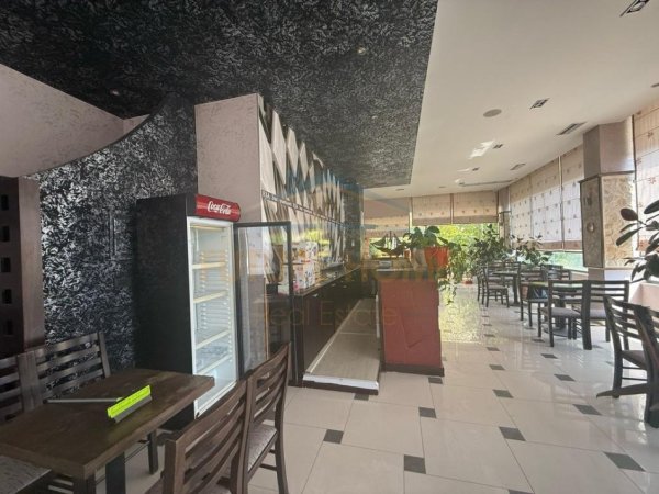 Tirane, jepet me qera bar-kafe Kati 0, 500 m² 500 € (tek Fresku)