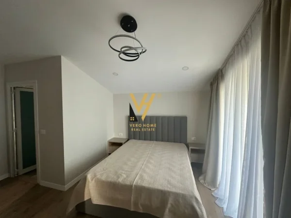 Tirane, jepet me qera Vile 2+1+Ballkon Kati 0, 300 m² 1.500 € (RRUGA E VILAVE)
