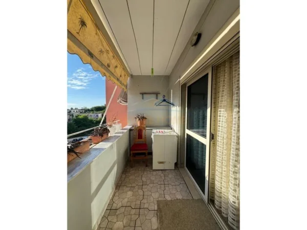 Tirane, shitet apartament 2+1+Ballkon Kati 5, 118 m² 160.000 € (Fresk)