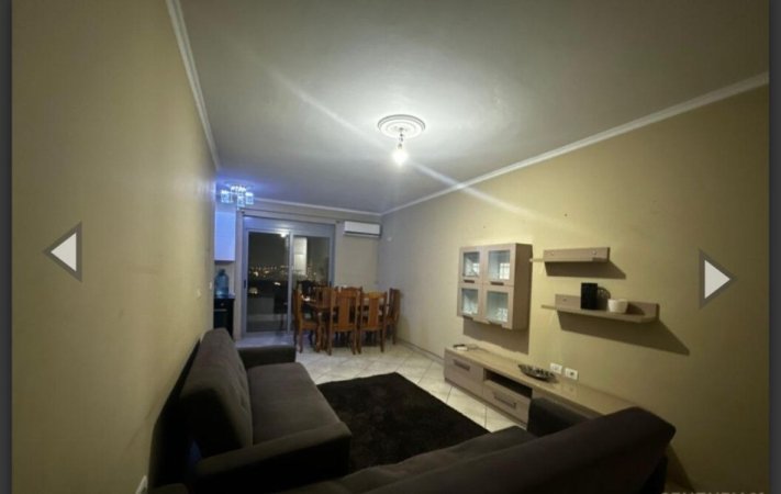 Tirane, jepet me qera apartament 2+1+Ballkon Kati 7, 400 € (CAZA ITALIA)