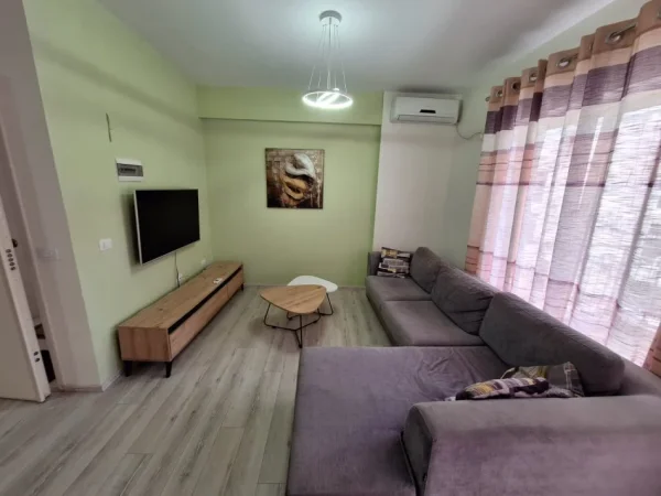 Tirane, shitet apartament 2+1+Ballkon Kati 4, 99 m² 205.000 € (kopshti zoologjik)