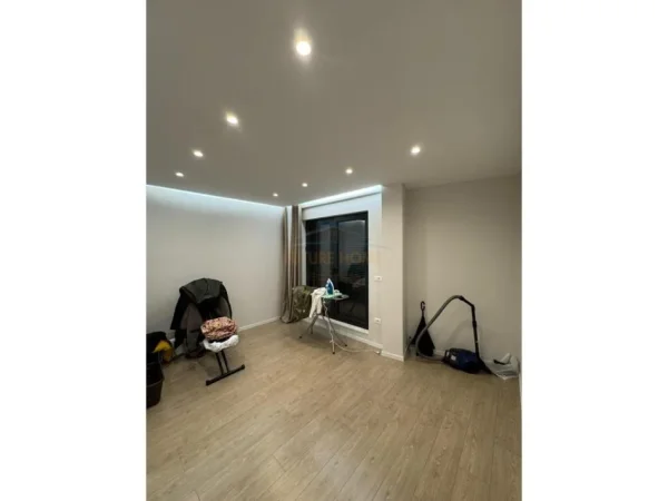 Tirane, shitet apartament 2+1 Kati 2, 110 m² 265.000 € (Kodra e Diellit)