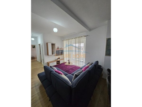 Tirane, jepet me qera apartament 2+1 Kati 4, 110 m² 600 € (Siri Kodra)