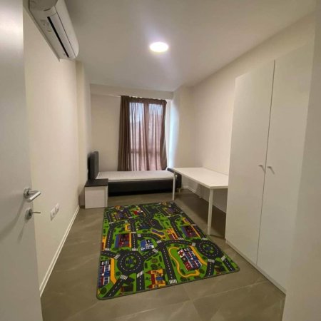Tirane, jepet me qera apartament 3+1 Kati 6, 130 m² 700 € (fusha e aviacionit)