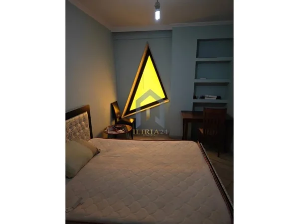 Tirane, shes apartament 3+1 Kati 6, 125 m² 