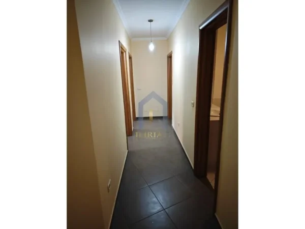 Tirane, shes apartament 3+1 Kati 6, 125 m² 