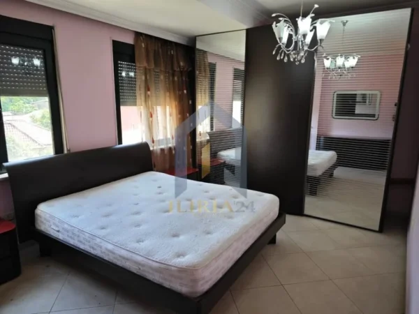 Tirane, shes apartament 3+1 Kati 6, 125 m² 