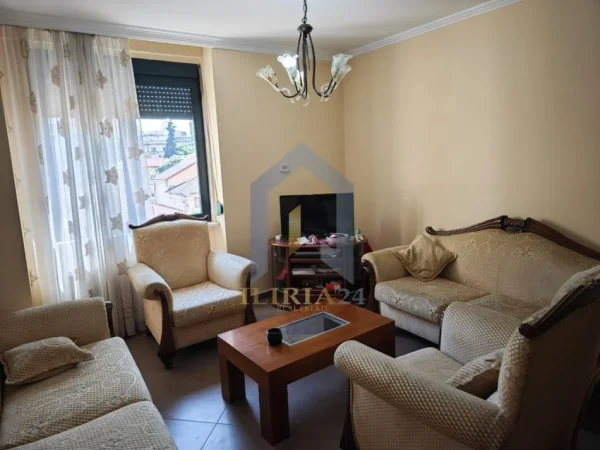 Tirane, shes apartament 3+1 Kati 6, 125 m² 