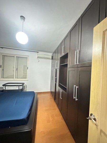 Tirane, jap me qera apartament 1+1+Ballkon Kati 5, 83 m² 550 € (Don Bosko)