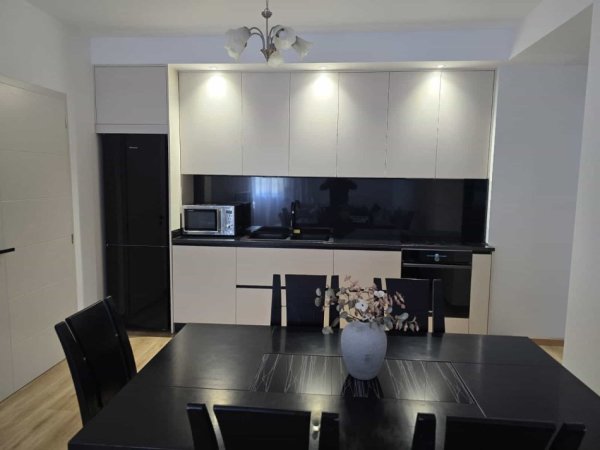 Tirane, jepet me qera apartament 2+1+Ballkon Kati 3, 1 m² 700 € (VASIL SHANTO)