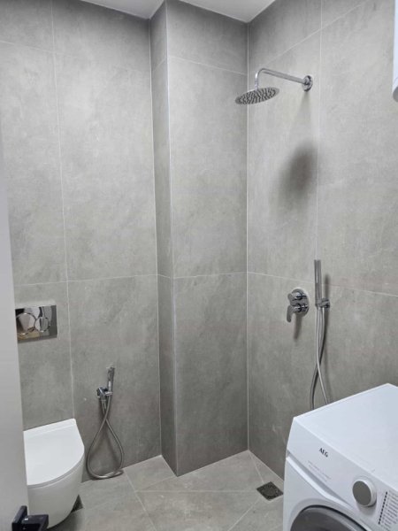 Tirane, jepet me qera apartament 2+1+Ballkon Kati 3, 1 m² 700 € (VASIL SHANTO)