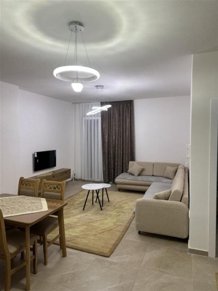 Tirane, jepet me qera apartament 1+1+Ballkon Kati 9, 65 m² 400 € (sokrat miho)