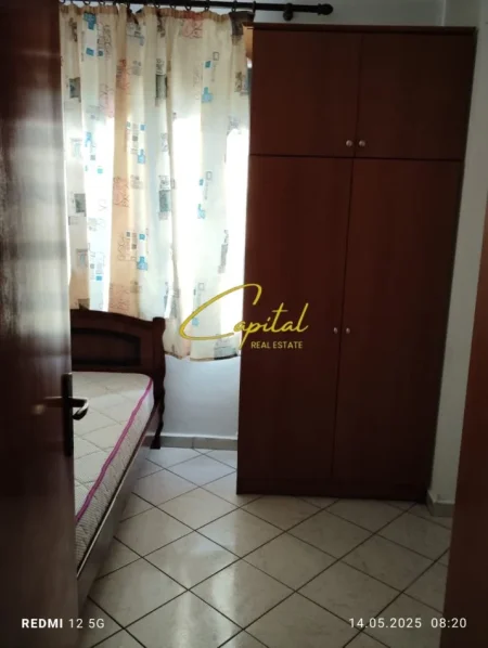 Tirane, jepet me qera apartament 2+1 Kati 2, 80 m² 700 € (BRRYLI)