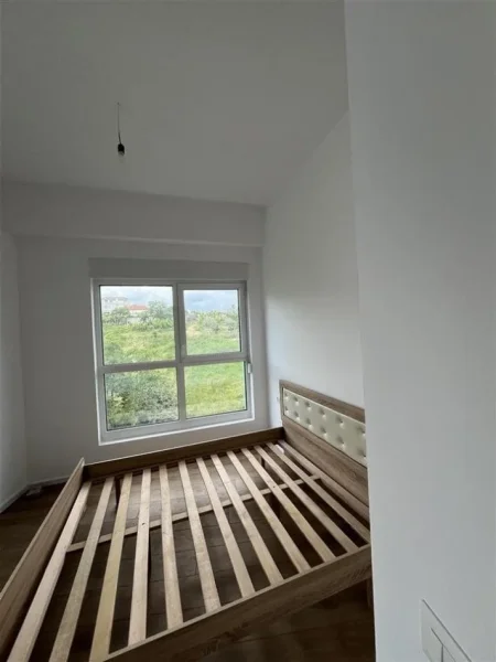 Tirane, jepet me qera apartament 2+1 Kati 7, 75 m² 500 € (ali demi)