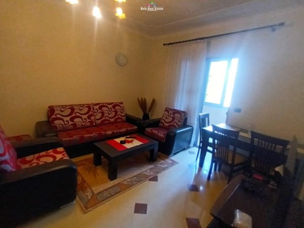 Tirane, jepet me qera apartament 1+1+Ballkon Kati 3, 70 m² 500 € (shkolla e baletit)